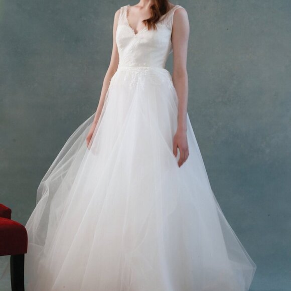 Kelly Faetanini Ula Ivory Wedding Dress sz 4 - Picture 4 of 14